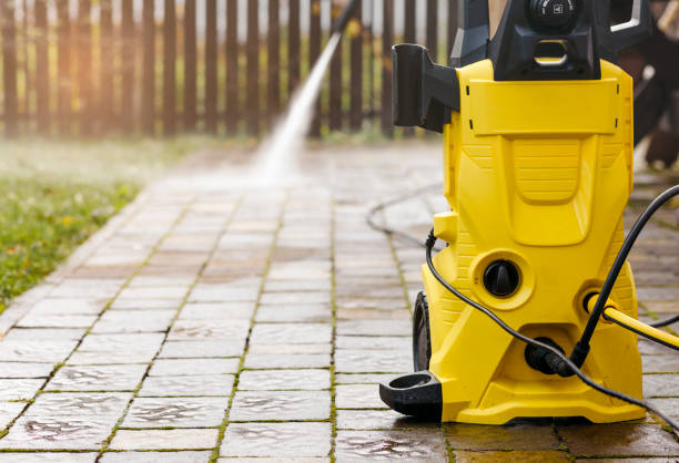 Best Spring Cleaning  in Valrico, FL